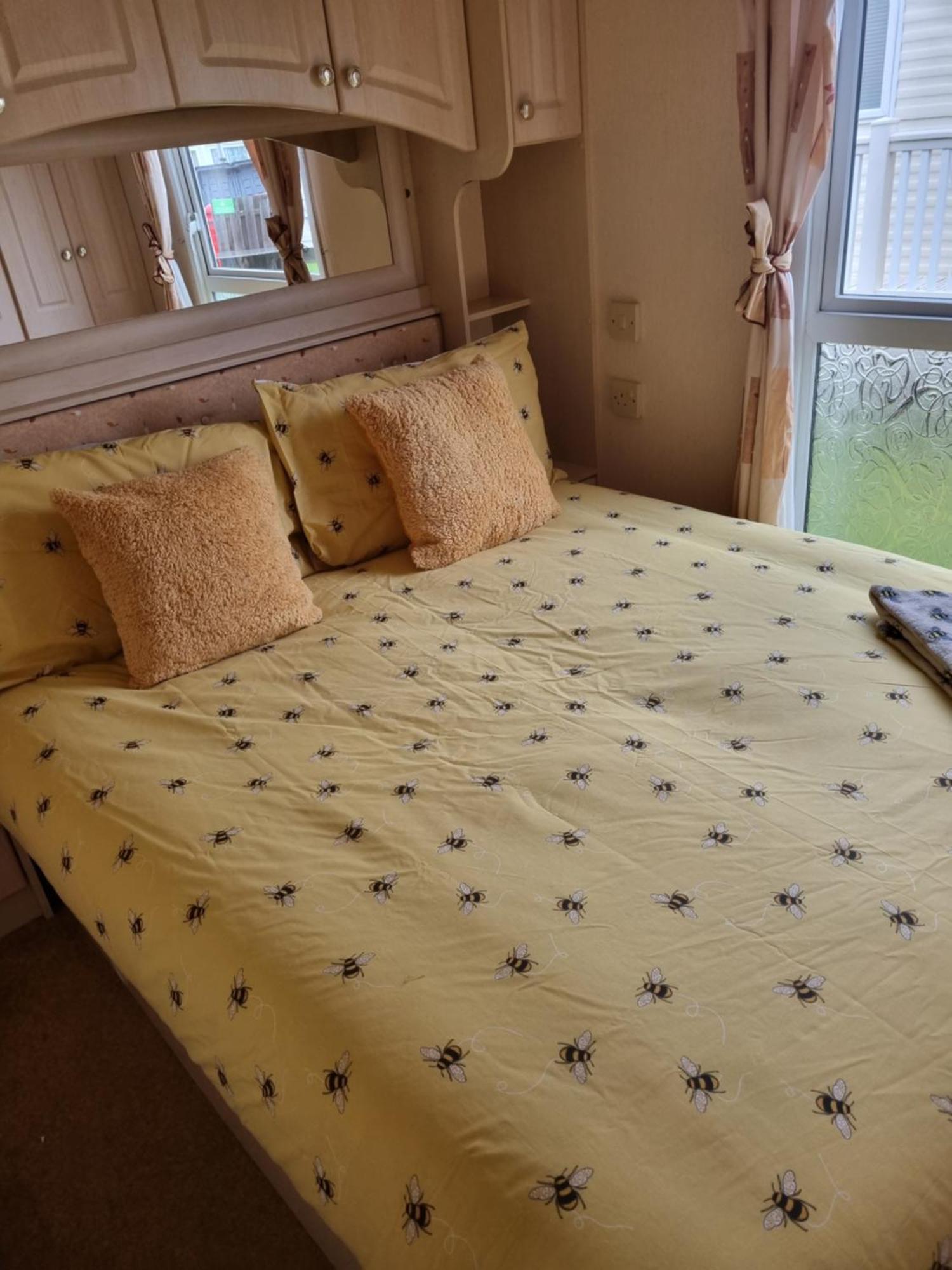 Dog Friendly Caravan Norfolk Apartment Heacham