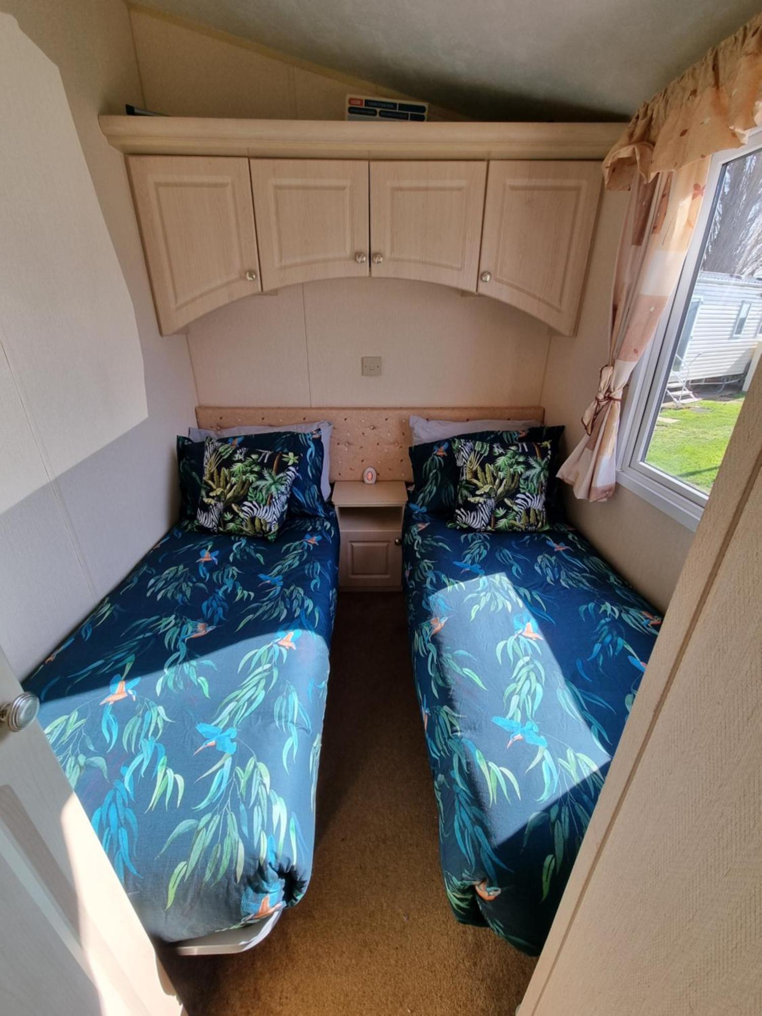 Dog Friendly Caravan Norfolk Apartment Heacham